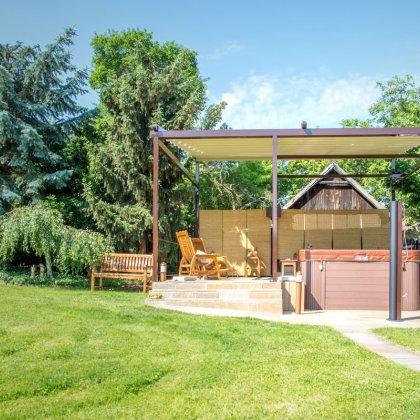 Obrázek č. 6 pro 'Pergola se zvedáním poklopu vířivky'