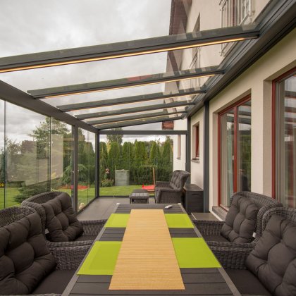 Obrázek č. 4 pro 'Prosklená pergola se systémovou zadní konstrukcí'