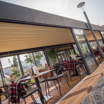 Luxusní zahrádka restaurace