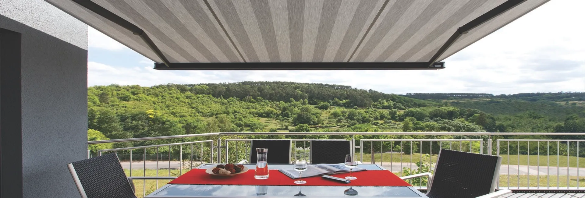 Markýzy na zahradu či balkon