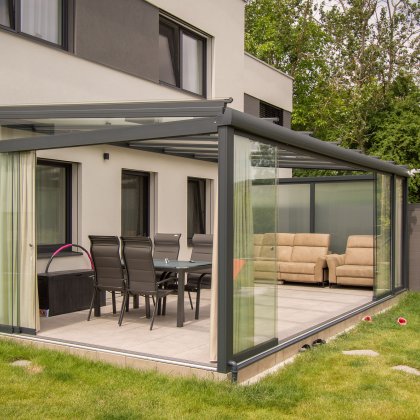 Obrázek č. 3 pro 'Prosklená pergola s látkovými závěsy'